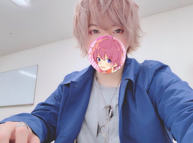 すとぷりさとみの顔が豚やたぬきに似てる 体重や体型の現在に爆笑 J Popはカレンにお任せ